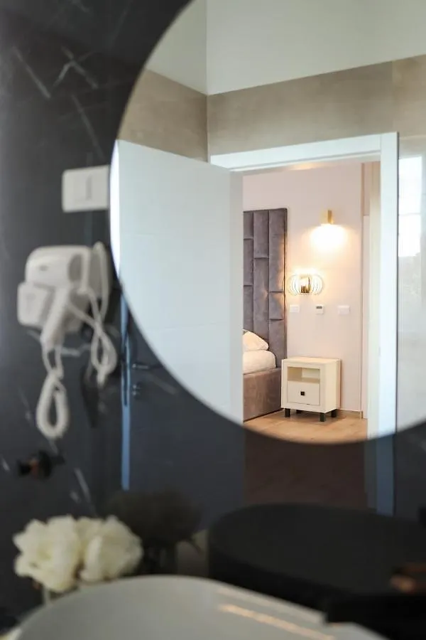 Castello Exclusive Rooms With Breakfast - By Ta Leut Agency Privlaka  Croatia
